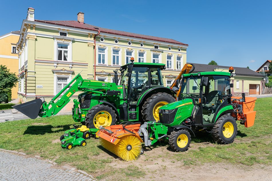 John-Deere-5100M-Pribyslav_DSC8157.jpg