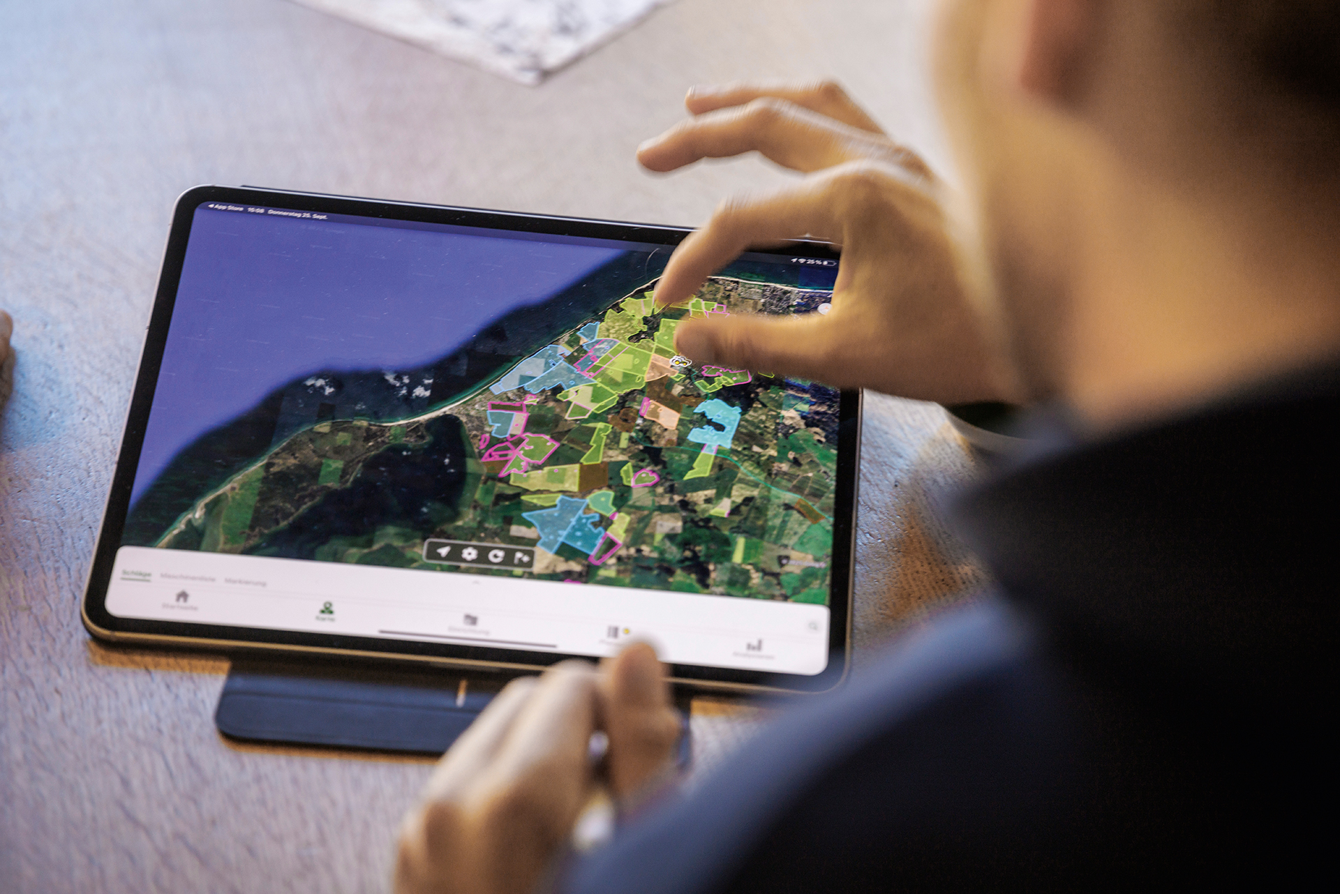 John Deere rozšiřuje řadu 8R a 8RX o nové modely s vysokým výkonem