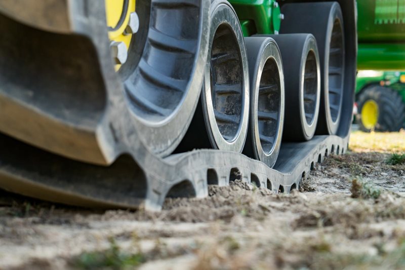 John-Deere-S785-demo-Habry_DSC2725.JPG John-Deere-S785-demo-Habry_DSC2725.JPG