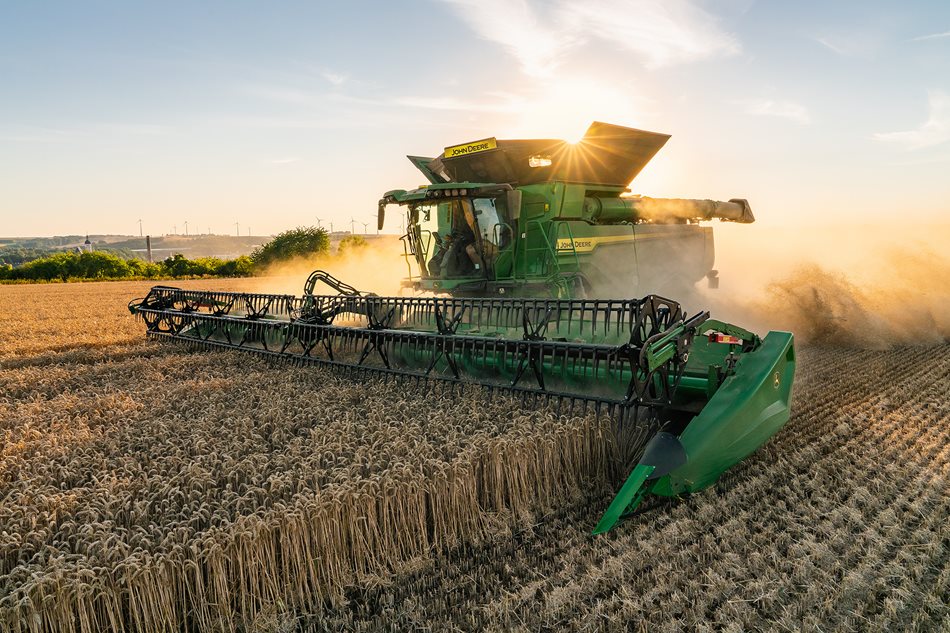 John-Deere-X9-1100-4-1.jpg John-Deere-X9-1100-4-1.jpg