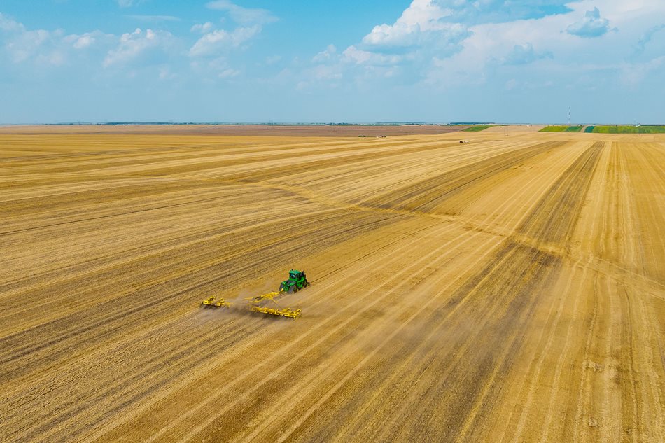 Hodinnová výkonnost soupravy byla 32,6 ha/h
