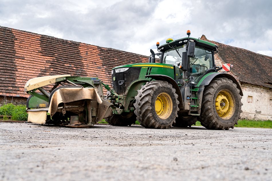 John-Deere-7250R-ZOD-Predslavice_DSC1378.jpg