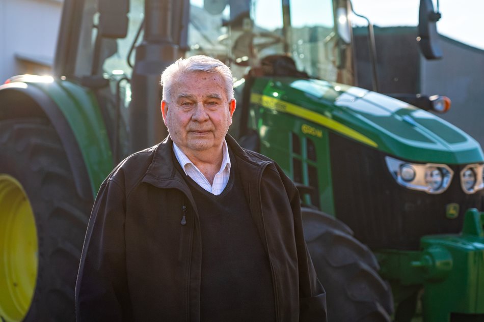 Ing. Zdeněk Moc si letos převzal traktor 6120M