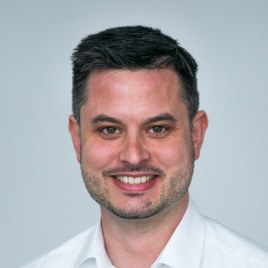 Adam Bauer, produktový manažer na techniku Kramer