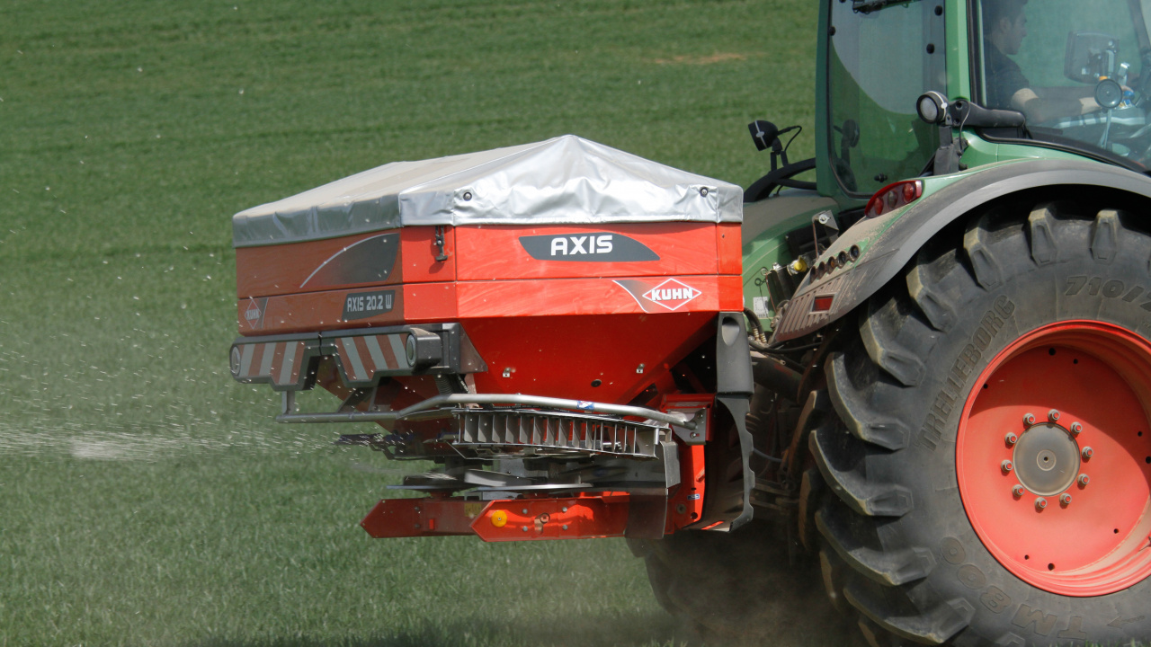KUHN_10085_300dpi_edited.jpg