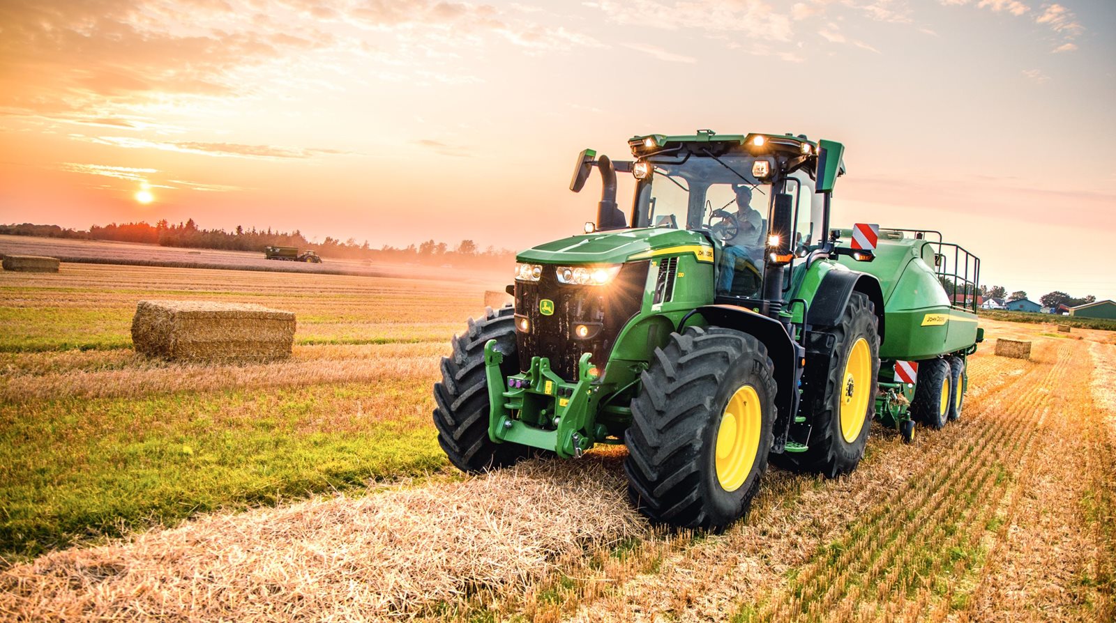 John-Deere_Traktor_7R_2020_Top.jpg