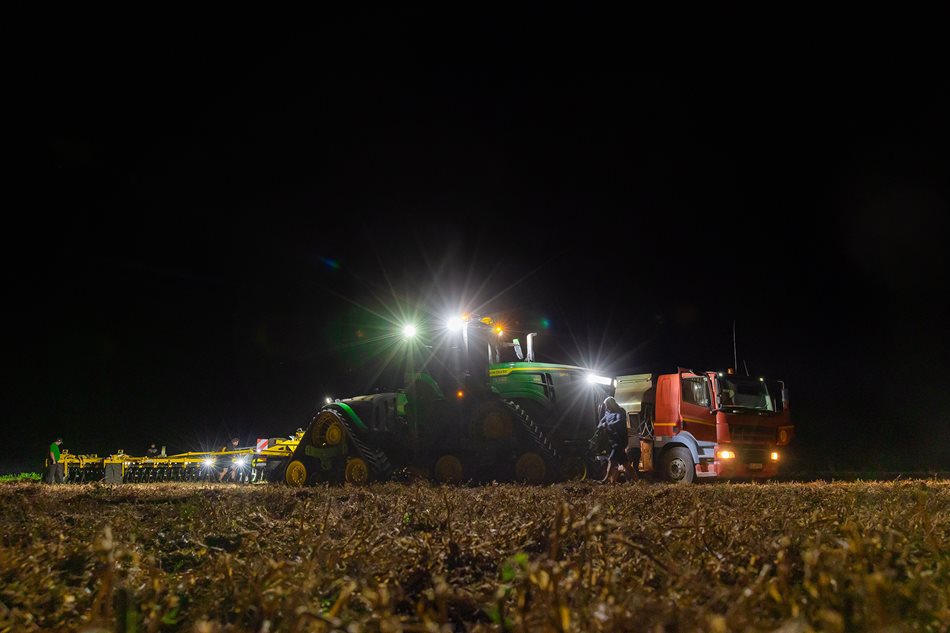 Spotřeba nafty u traktoru John Deere 9RX 640 byla pouhých 3,1 l/ha