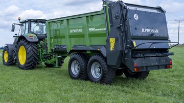 Rozmetadlo statkových hnojiv PRONAR N262