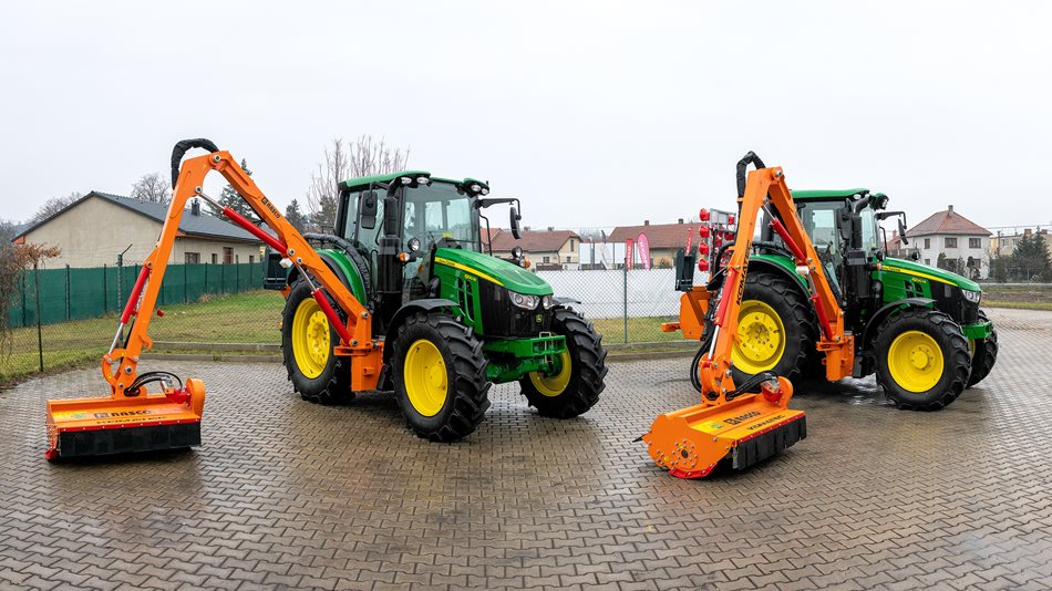John-Deere-6100M-MM-instalace_DSC1943-Panorama.jpg
