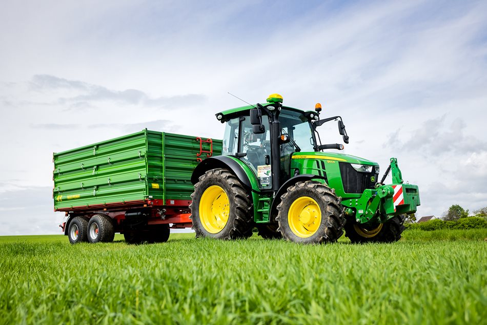 John-Deere-5100R-Kopiva-Ladislav_97A5555.jpg
