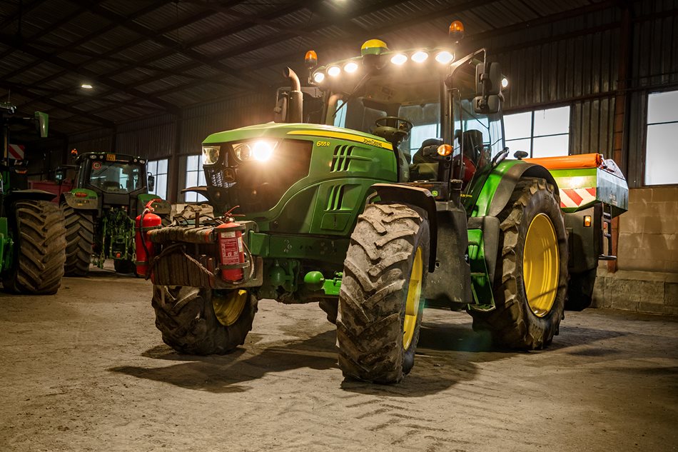 Propojení s portálem Operations Center umožňuje odesílat předpisové mapy přímo do strojů John Deere – na pár kliknutí